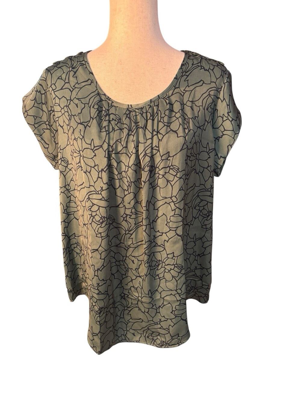 Liz Claiborne Size Large Green Navy Floral Blouse Top NWT